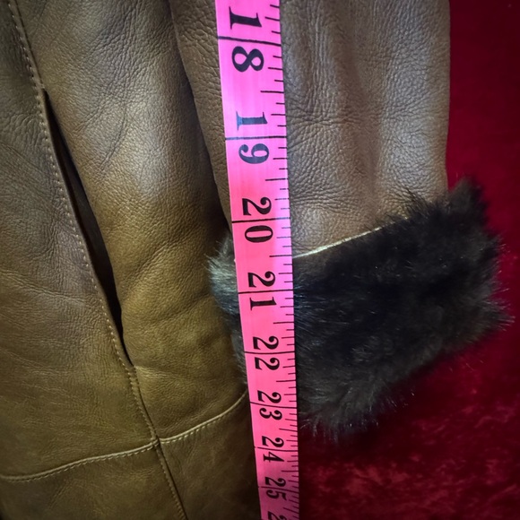 One of A Kind Handmade Shearling Leather Gorgeous Coat - Picture 9 of 10